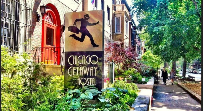 
Chicago Getaway Hostel
