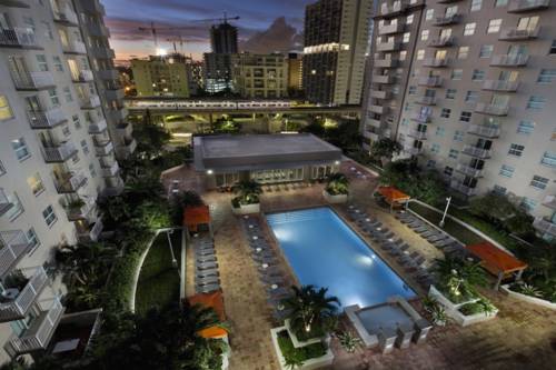 
Brickell Family Suites
