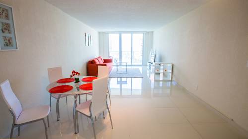 
Collins Apartment in Sunny Isles
