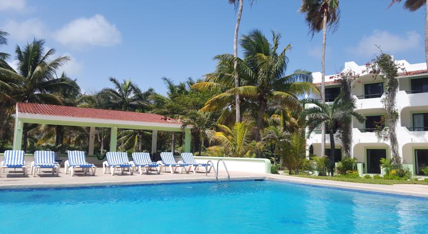 
Hotel Club Akumal Caribe
