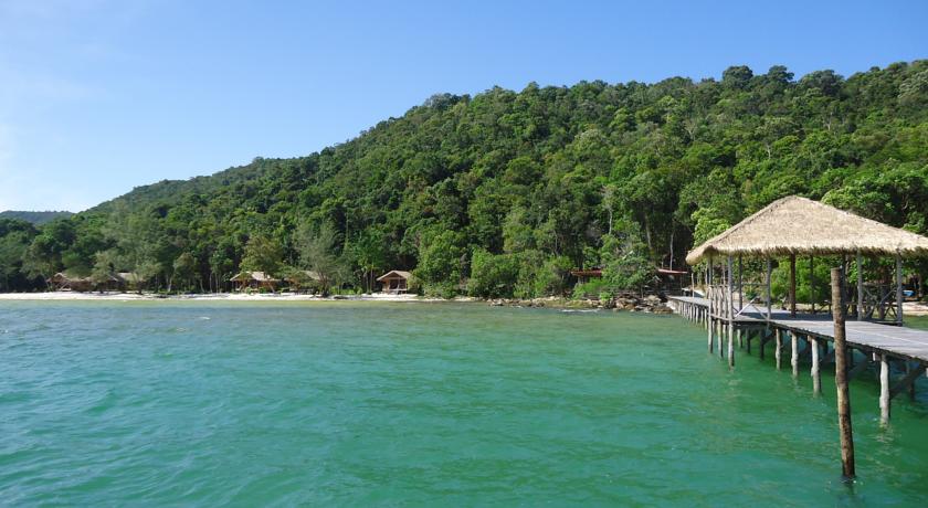 
Saracen Bay Resort
