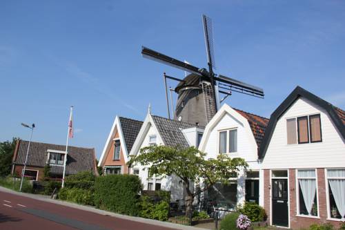 
B(&B) Daar bij die Molen
