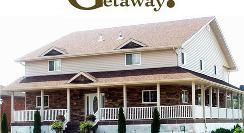 
Guesthouse Getaway! Adults Only
