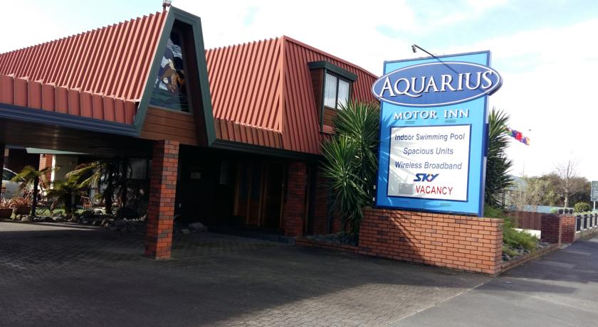 
Aquarius Motor Inn
