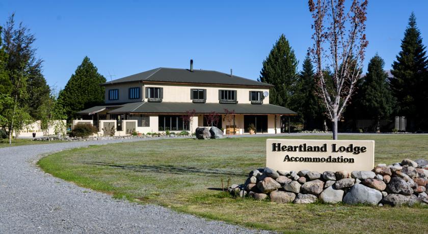 
Heartland Lodge
