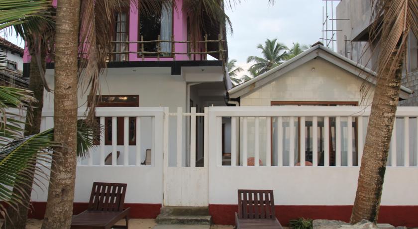 
Patuwatha Beach Guest House
