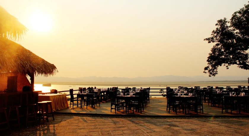 
Bagan Hotel River View
