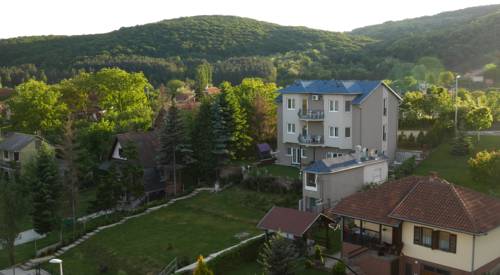 
Apartments Izvor
