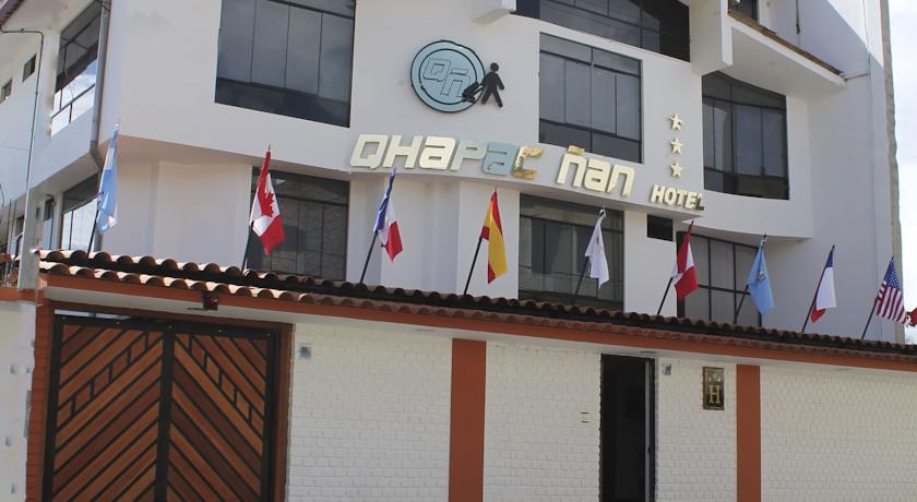 
Qhapac ?an Hotel

