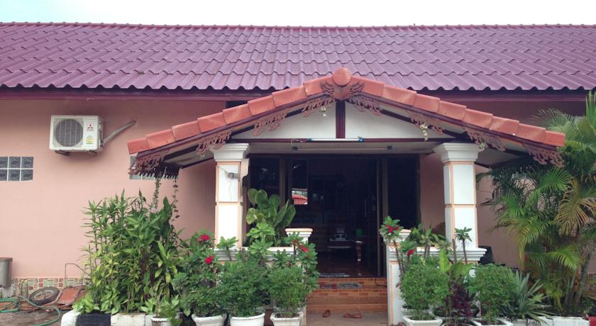 
Phanthong 2 Guesthouse
