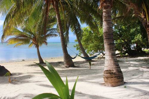 
Paparei Beachfront Bungalows, Aitutaki

