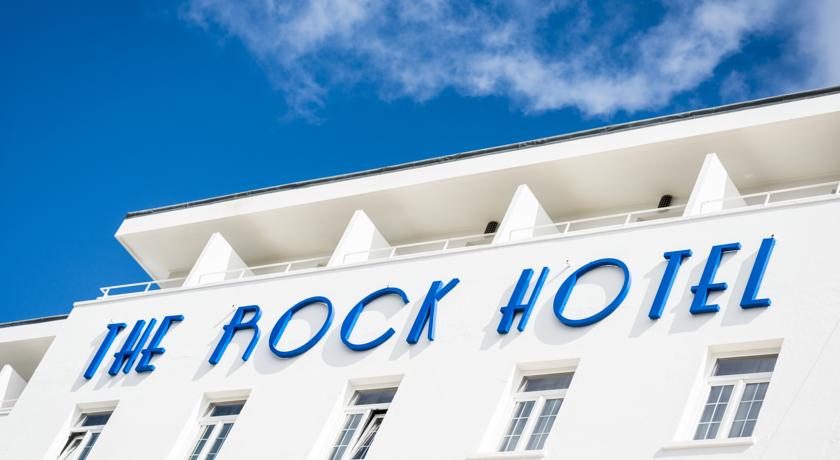 
Rock Hotel
