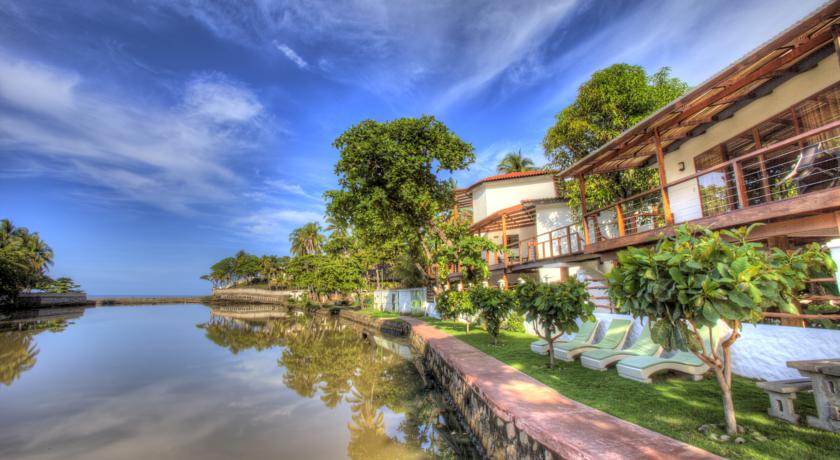 
Boca Olas Resort Villas
