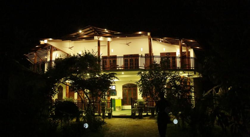 
La Safari Inn Tissamaharama
