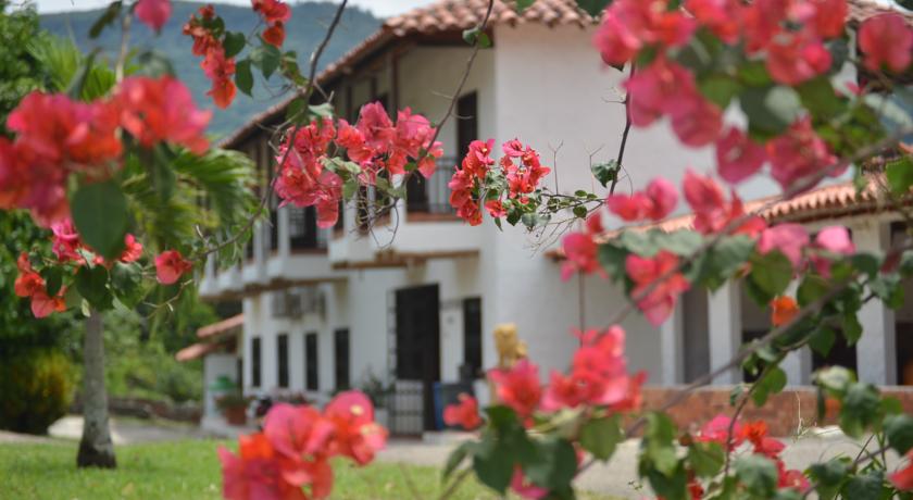 
Hotel Campestre La Ribera del Fonce
