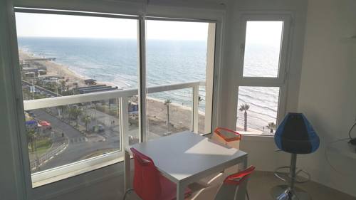 
Apartment 81 in Bat Yam with sea view
