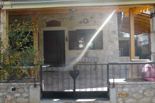 
Knossos Traditional House
