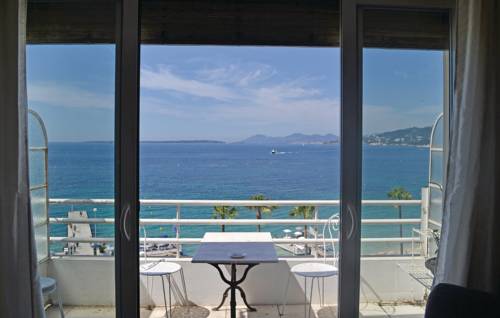 
Apartment Juan les Pins with Sea View 08
